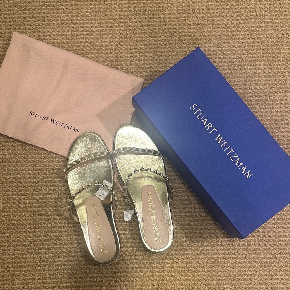 Stuart Weitzman Ameliese Pearl Metallic Sandals | Size 7 | New In Box